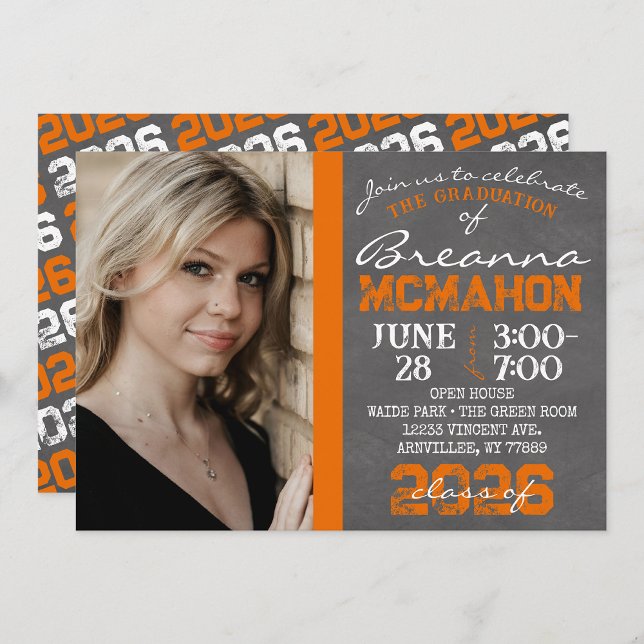 Convite para Graduação de Quadro Laranja e Branco (Repeating Class Year 1 Photo Graduation Invitations)
