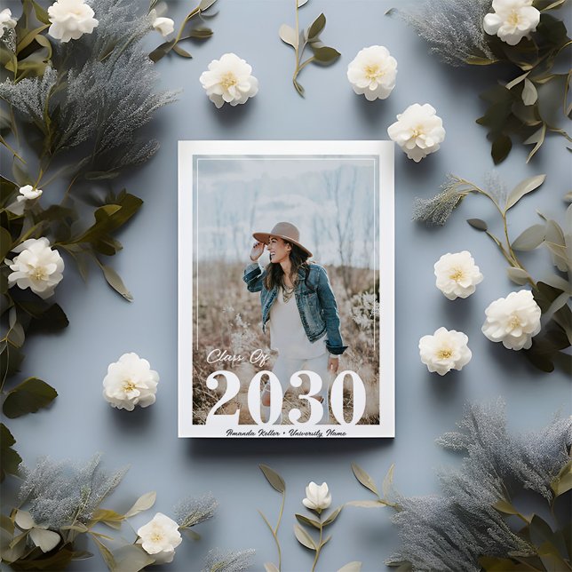 Convite para graduação minimalista moderno (Criador carregado)