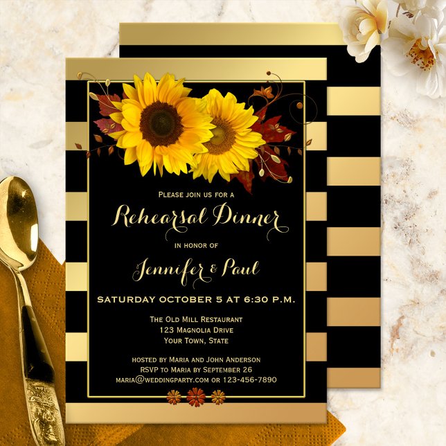 Convite para Janto de Ensaio de Girassol com Strik (Rehearsal Dinner invitation featuring sunflowers, floral swirls and autumn leaves on black and gold)