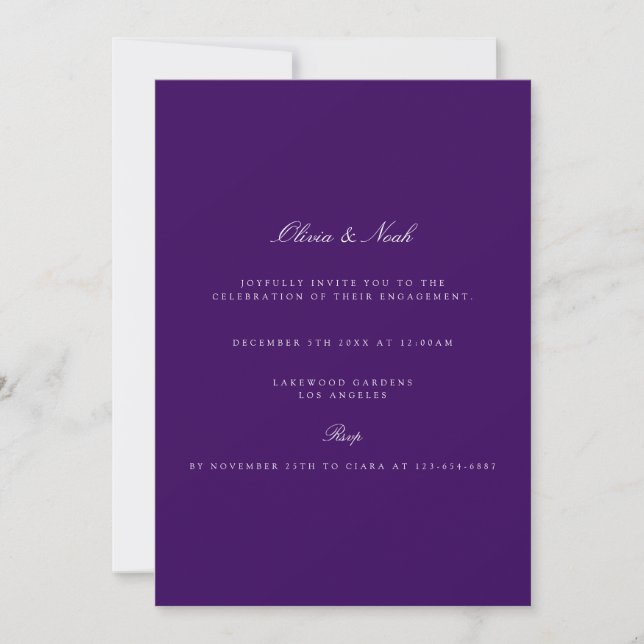 Convite para Noivado Roxo de Script Elegante (Frente)