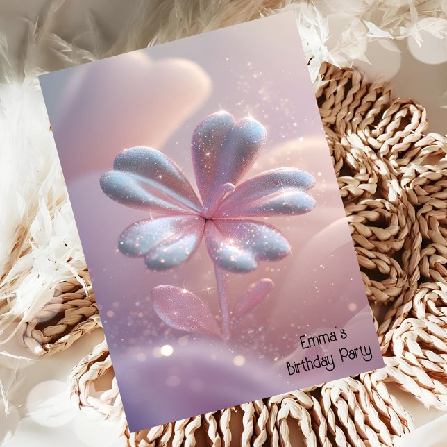 Convite para o aniversário de uma flor de ouro ros (Criador carregado)