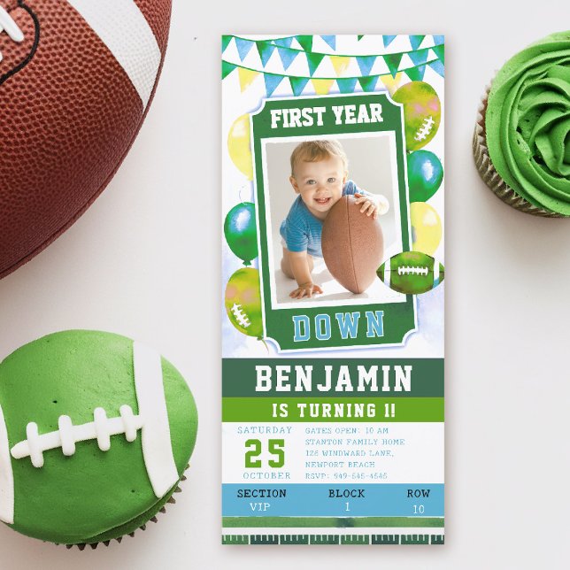 Convite para primeiro aniversario de Futebol do Ti (first year down football birthday invitation photo balloons watercolor sports boy green blue)