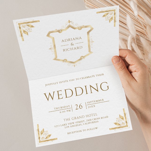 Convite Vintage Gold Crest Código QR Casamento Branco (Criador carregado)
