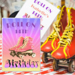 Convites 14 Birthday Retro Roller Skate Roxo Rótulo<br><div class="desc">Um Convite de aniversário 14 com tema que apresenta um grande par de skates de cilindro. Altere facilmente as informações para o seu próprio convite de aniversário personalizado. Raios solares roxos e amarelos também aparecem no cartão declarando 14 Aniversário. De uma variedade de papéis de carta pessoais personalizados dos Designs...</div>
