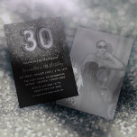 Convites 30 Silver e Festa de aniversário brilhante preta<br><div class="desc">Celebre o seu marco com este maravilhoso convite para aniversário de 30 anos! Apresentando um número de balão metálico prateado impressionante, colocado contra um pano de fundo brilhante de prata, este design irradia elegância e diversão. O fundo negro melhora o brilho, enquanto a tipografia editável em branco e prata adiciona...</div>