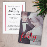 Convites 40º Aniversário de Casamento e Foto - ruby red<br><div class="desc">Um design elegante,  porém moderno,  com uma fotografia moderna de um lado e a informação de convite do segundo lado. Você pode mudar o ano para qualquer ano. A cor do sotaque é vermelho rubi,  que é a cor tradicional para os 40º aniversários de casamento.</div>