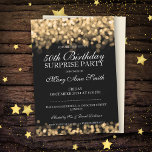 Convites 50ª Luzes Douradas de Festa de aniversário surpres<br><div class="desc">Elegante 50th Surprise Convite de aniversário com sofisticado motivo de luzes Douradas,  nome e data personalizados e texto adicional. Imprima sua família e amigos com este design de anúncio de na moda e aniversário clássico. Totalmente personalizável! Fácil de usar e fácil de personalizar.</div>