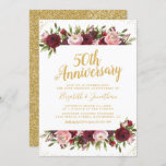 Convites 50º aniversário de casamento Burgundy Blush Dourad<br><div class="desc">Convites elegantes para o 50º aniversário de casamento, com um fundo branco comum que pode ser mudado para qualquer cor, um conjunto de flores florais cor-de-rosa marsala vermelha, burgundy & blush, e um modelo de aniversário moderno. =============================================================================================== Para mais personalização, clique no botão "Personalizar" para modificar" este modelo. Todos os...</div>