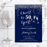 Convites 50.º aniversário - Saúde A 50 Anos de Prata Marinh<br><div class="desc">50º Convite de Aniversário. Saúde Para 50 Anos! Design em marinho elegante,  branco e prata. Apresenta óculos de champanhe,  fonte de script e confete prateado brilhante. Perfeito para na moda 50 festas de aniversário. Personalize com seus próprios detalhes. Pode ser personalizado para mostrar qualquer idade.</div>