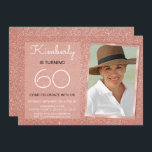 Convites 60.ª Foto rosa-azul Dourada com Rosa Sparkle<br><div class="desc">A Festa de aniversário Elegante Faux Sparkle e o Rosa brilhante Dourado ou o Boletim de Aniversário Rosa Blush da 60ª Menina são perfeitos para uma Festa de aniversário Dourada ou Rosa Blush. Estes convites para fotos ou fotos são perfeitos para uma mulher que faz sessenta Festas de aniversário. Você...</div>