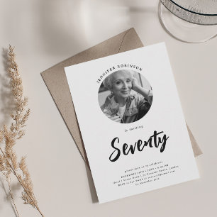 Convites 70 de Aniversário do Script Minimalista Branco Pre