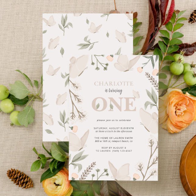 Convites A Borboleta Floral Bonita Está Virando Um primeiro (Easily personalize this sweet baby's first birthday invite with your unique details)