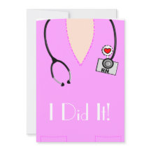 Convites à graduação de enfermeiros cor-de-rosa