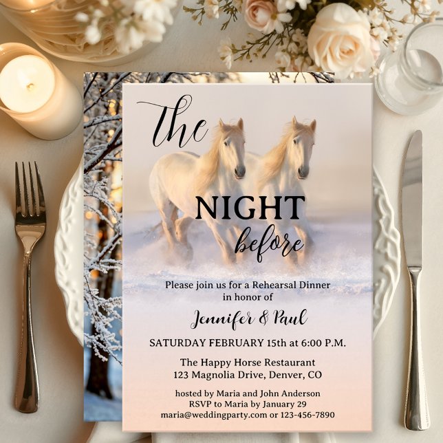 Convites A Noite Antes do Jantar de Ensaios dos Cavalos de  (Elegant winter wonderland Rehearsal Dinner invitation featuring two horses running in the snow)
