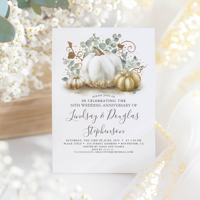 Convites Abóboras Brancas e Douradas Aniversário de Casamen (Greenery and Gold Pumpkins Fall Wedding Anniversary Invitations)
