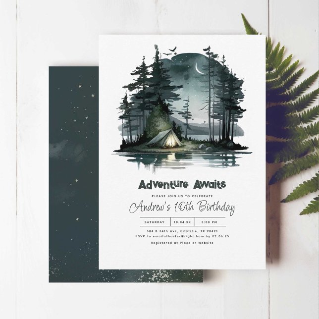 Convites Adventure Aguarda Festa de aniversário Noite Sky N (Adventure Awaits! Camping Birthday Invitations With Night Campsite Scene)
