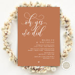 Convites Ah Sim, Nós Fizemos, Jantar de Festa de Casamento<br><div class="desc">Anuncie elegantemente o seu para sempre com o nosso convite de celebração de casamento íntimo com tema de cobre terroso moderno marrom, "oh sim, nós fizemos". Personalizado para casais que continuam sua história de amor, este convite atinge um equilíbrio perfeito de sofisticação e charme, preparando o cenário para um evento...</div>