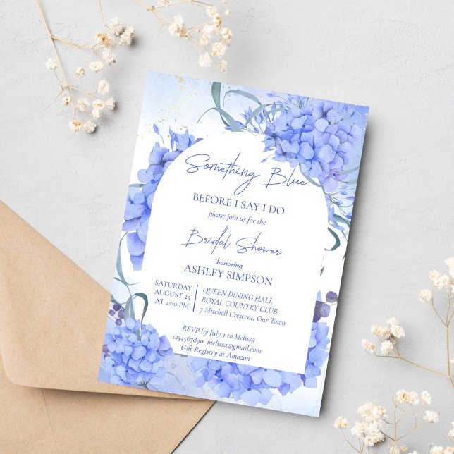 Convites Algo azul hydrangeas elegante chá de panela (Something blue hydrangeas bridal shower invitation template, elegant modern casual script)