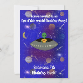 Convites Alienígena em espaçonave Vestindo camiseta do Novo