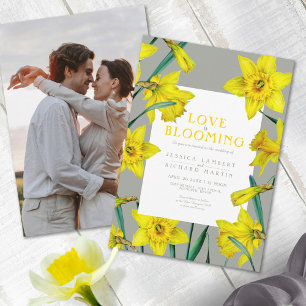 Convites Amor florescente foto amarela do daffodilo casamen