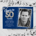 Convites Anima 50 Anos 50 Foto de Aniversário<br><div class="desc">Celebre o grande marco de fazer cinquenta com nossos convites bolsas mensageifestas de aniversario elegante. Com um fundo azul de tendência personalizável, um ponto de foto pessoal e sotaques prateados, esses convites certamente deixam uma impressão duradoura. Os detalhes do balão de hélio prateado adicionam um toque de magia, enquanto o...</div>
