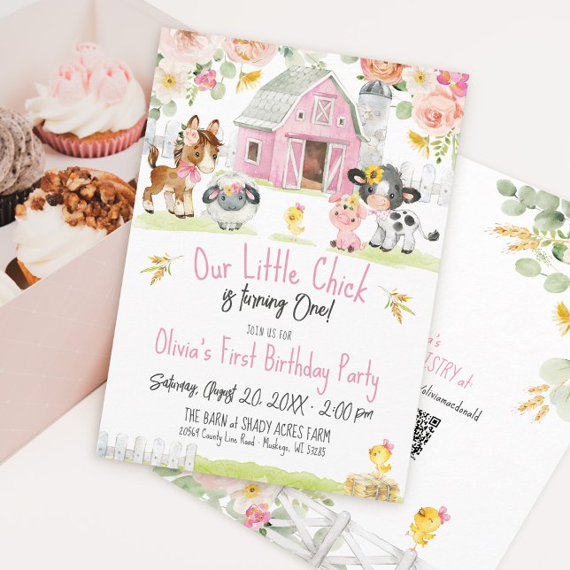 Convites Aniversário da Garota Floral do Barnyard da Fazend (Our Little Chick watercolor farm girl barnyard animals floral pink 1st birthday party invitation)