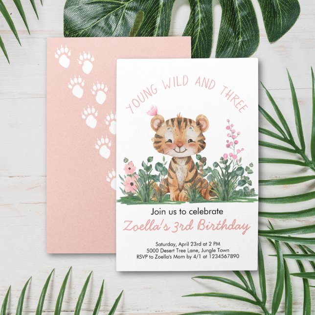 Convites Aniversário da Selva Safari (Safari Jungle 3rd Birthday Young Wild and Three Tiger Greenery Pink Birthday Invitation)