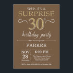 Convites aniversário de 30 anos de surpresa e brilho Dourad<br><div class="desc">aniversário de 30 anos surpresa com o plano de fundo marrom e Dourado. Aniversário Adulto. Homens ou Mulheres no Dia Convidam. Qualquer idade.
Para mais personalização,  clique no botão "Personalizar" e use a ferramenta design para modificar este modelo.</div>