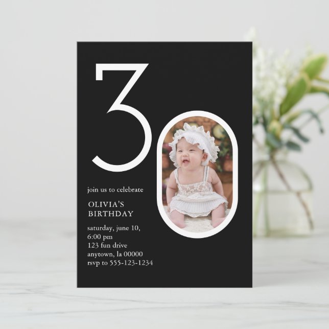 Convites Aniversário de 30 anos mínimo moderno preto chic (Em pé/Frente)