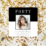 Convites Aniversário de 40 anos de fotografia mínima modern<br><div class="desc">Design moderno minimalista de blocos coloridos com um modelo de foto no qual você pode adicionar sua bela foto, com preto no topo e inferior branco com texto simples moderno dizendo 40 em branco sobre fundo preto no topo também todos os detalhes em uma simples fonte moderna em preto no...</div>