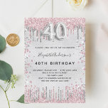 Convites aniversário de 40 anos prateado, poeira de metal r<br><div class="desc">Um convite moderno, na moda e glamouroso para um aniversário de 40 anos. Um fundo de aspecto fino prateado, decorado com pó brilhante de prata rosa e falso. Personalize e adicione o seu nome e detalhes da festa. O número 40 é escrito com uma fonte de estilo de balão, script....</div>