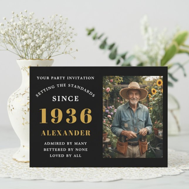 Convites Aniversário de 90 anos 1936 Foto Personalizada em  (1936 birthday invitation. White background with flowers.)