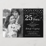 Convites Aniversário de Casamento com 25 de Foto - Preto Pr<br><div class="desc">Convite de 25 Casamento de Aniversário com Foto. Design elegante em prata e preto com letra de script e diamante confetti. Pode ser personalizado para mostrar qualquer ano de casamento. Saúde para 25 anos!</div>