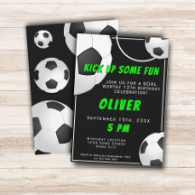 Aniversário de criança de diversão de bola de fute