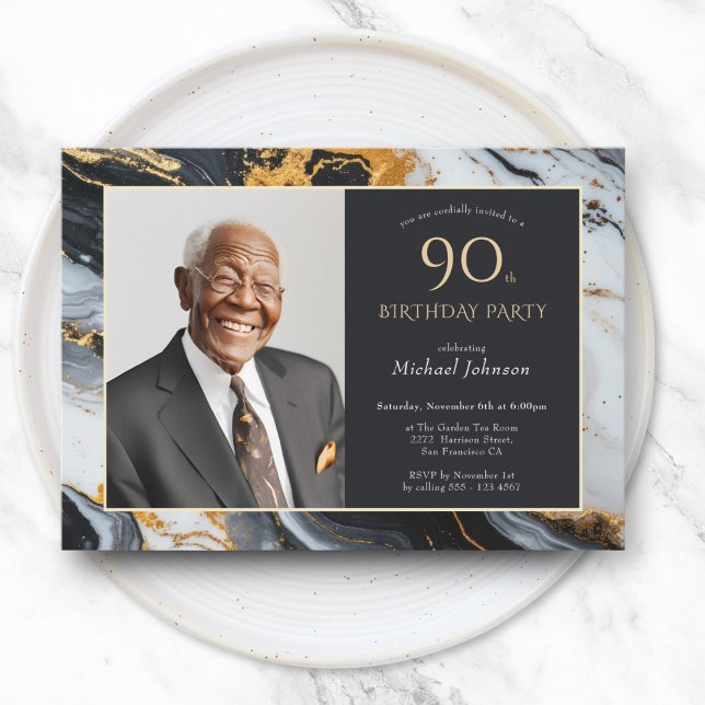 Convites Aniversário do Elegante Black Dourado Agate (Elegant Black Gold Agate Photo 90th Birthday Invitation)