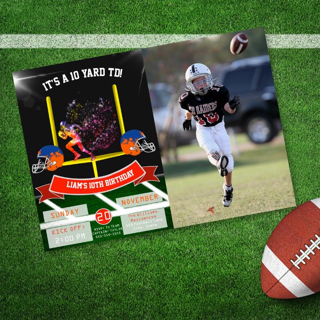 Convites Aniversário do garoto de foto com toque de futebol (A great football personal birthday invitation. Add your child's photo and make it a touchdown party!)