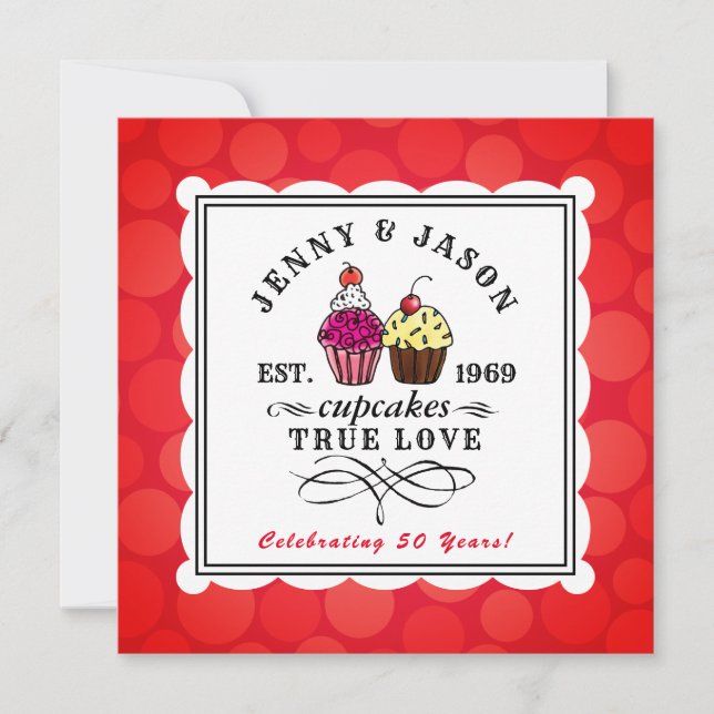 Convites Aniversário dourado engraçado do cupcake doce 50th (Frente)