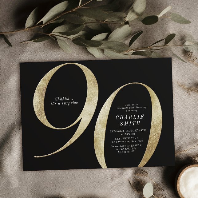 Convites Aniversário moderno minimalista de preto e ouro (Modern minimalist black and gold 90th birthday invitation)