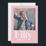 Convites Aniversário moderno mínimo simples, cor-de-rosa-ci<br><div class="desc">O mínimo moderno convite para 50 anos de uma tipografia simples,  cor-de-rosa e branca. Parte de uma coleção contemporânea.</div>
