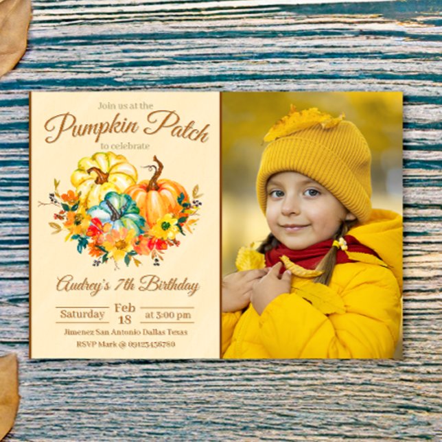 Convites Aniversário no Campo de Abóbora com Foto (Pumpkin Patch Birthday with Photo Picture Landscape Invitation)