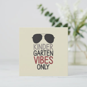 Convites Apenas Vibrações de Jardim de Infância de Volta às