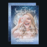 Convites Aqua Baby Blue Triple Glitter Photo Sweet 16<br><div class="desc">Este convite de aniversário giro, moderno e brilhante de 16 fotos é perfeito para o dia especial da sua filha adolescente. Apresenta uma fotografia personalizável do convidado de honra e um azul-aqua imprimido em azul-claro no cinzento azul-cintilante brilhante cintilante. É chique, elegante, bonito, única e legal; todas as qualidades que...</div>