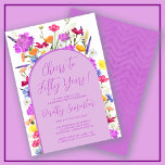 Convites Arca de flor selvagem roxa 50ª Festa de aniversári<br><div class="desc">Um arco de Boho roxo rodeia seus 50º detalhes da Festa de aniversário. Flores silvestres coloridas adicionam um toque floral em roxo, amarelo alaranjado e vermelho. A escrita moderna também em roxo adiciona uma vibração de tendência que também é feminina. O dorso é roxo profundo com um sutil padrão de...</div>