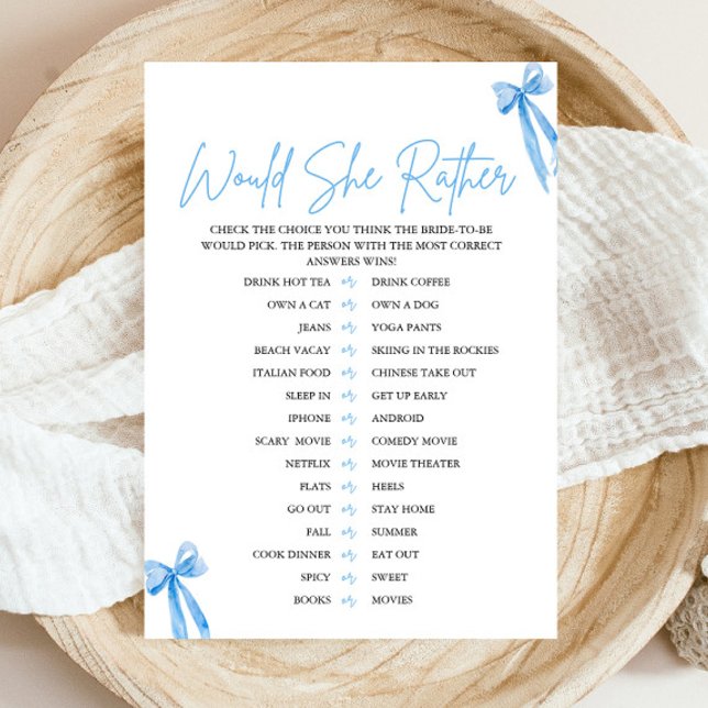 Convites Arco Azul Empoeirado Jogo para Chá de Noiva "O Que (Modern Watercolor Dusty Blue Bow Would She Rather Bridal Shower Game)