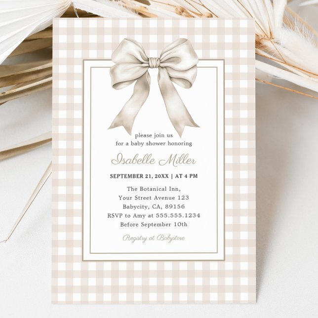 Convites Arco bege clássico Gingham Chá de fraldas neutro (Classic Beige Bow Gingham Neutral Baby Shower Invitation)