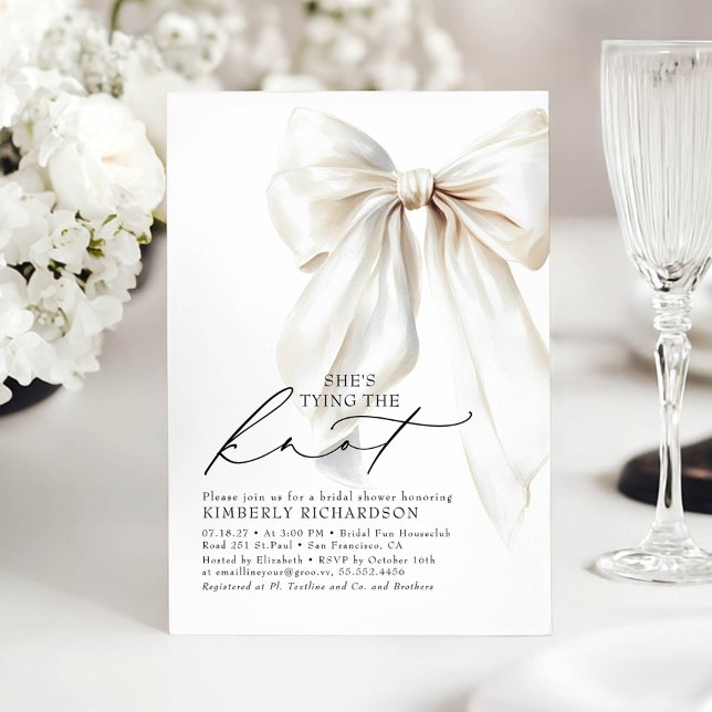 Convites Arco Branco Ela é Chá de panela de Casando (White Bow Bridal Shower Invitation)