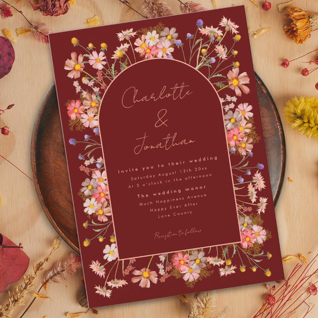 Convites Arco Floral Boho Terracota Casamento de Outono (Wildflower arch boho script burgundy terracotta fall wedding invitation)