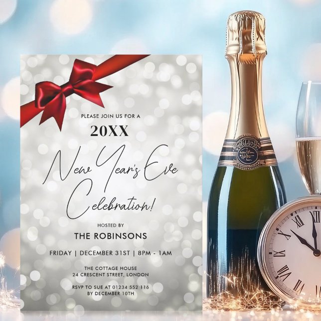 Convites Arco Vermelho Silver Bokeh do Partido da Véspera d (Classy New Years Eve Party Silver Bokeh Red Bow Invitation)