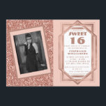 Convites Art Deco Sweet 16 Rosa Dourado Glitter Gatsby Foto<br><div class="desc">Celebrar em estilo com a elegante arte Gatsby Deco inspirou o Design Dourado Sweet 16. Os artigos de papelaria e de festa correspondentes estão disponíveis no armazém. Observe que a foto é um marcador de posição somente para o qual o modelo está configurado para adicionar sua própria foto.</div>