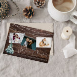 Convites Árvore de Natal russa 3 Fotografias e Luzes, Cartã<br><div class="desc">Mande uma linda e alegre árvore de Natal 3 Foto e Luzes,  Cartaz de Natal Feliz,  completo com suas fotos,  para os feriados. Veja nossa coleção de cartões de Natal para cartas com uma fonte diferente. Ajustado três fotos.</div>